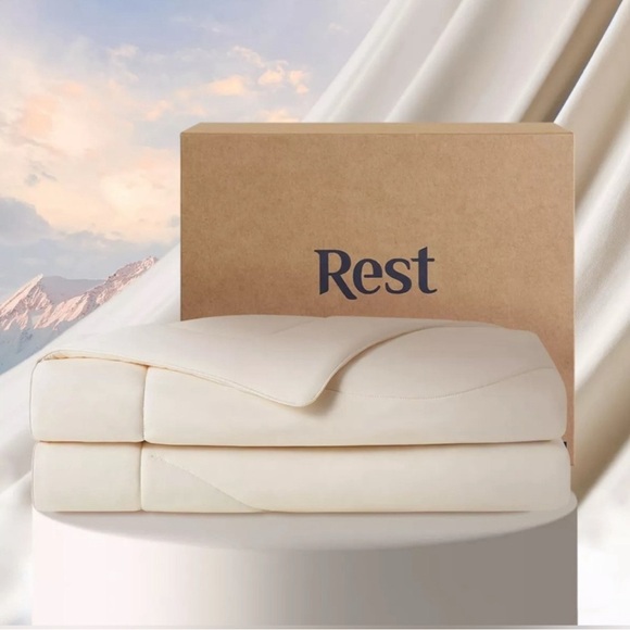 REST® Evercool® Cooling Comforter, bedding King Ivory - Picture 1 of 6